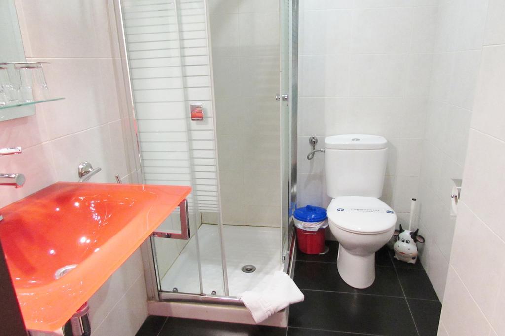 Hostal Nuevas Naciones Grenade Extérieur photo