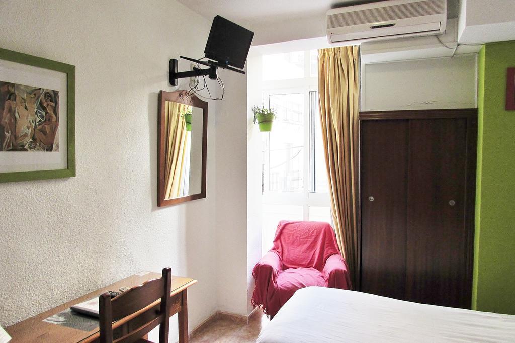 Hostal Nuevas Naciones Grenade Extérieur photo