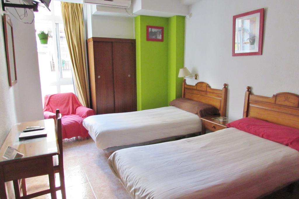 Hostal Nuevas Naciones Grenade Extérieur photo